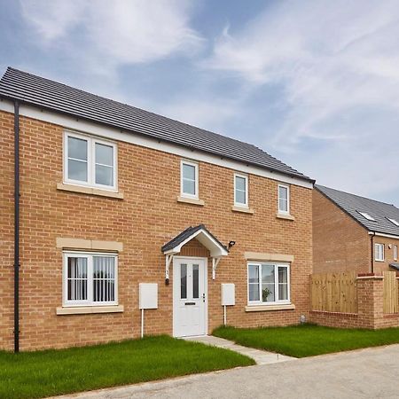 Host & Stay - Cayton Bay Cottage エクステリア 写真
