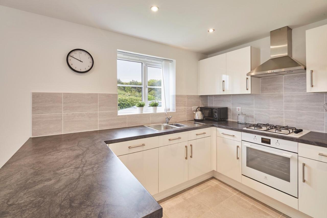 Host & Stay - Cayton Bay Cottage エクステリア 写真